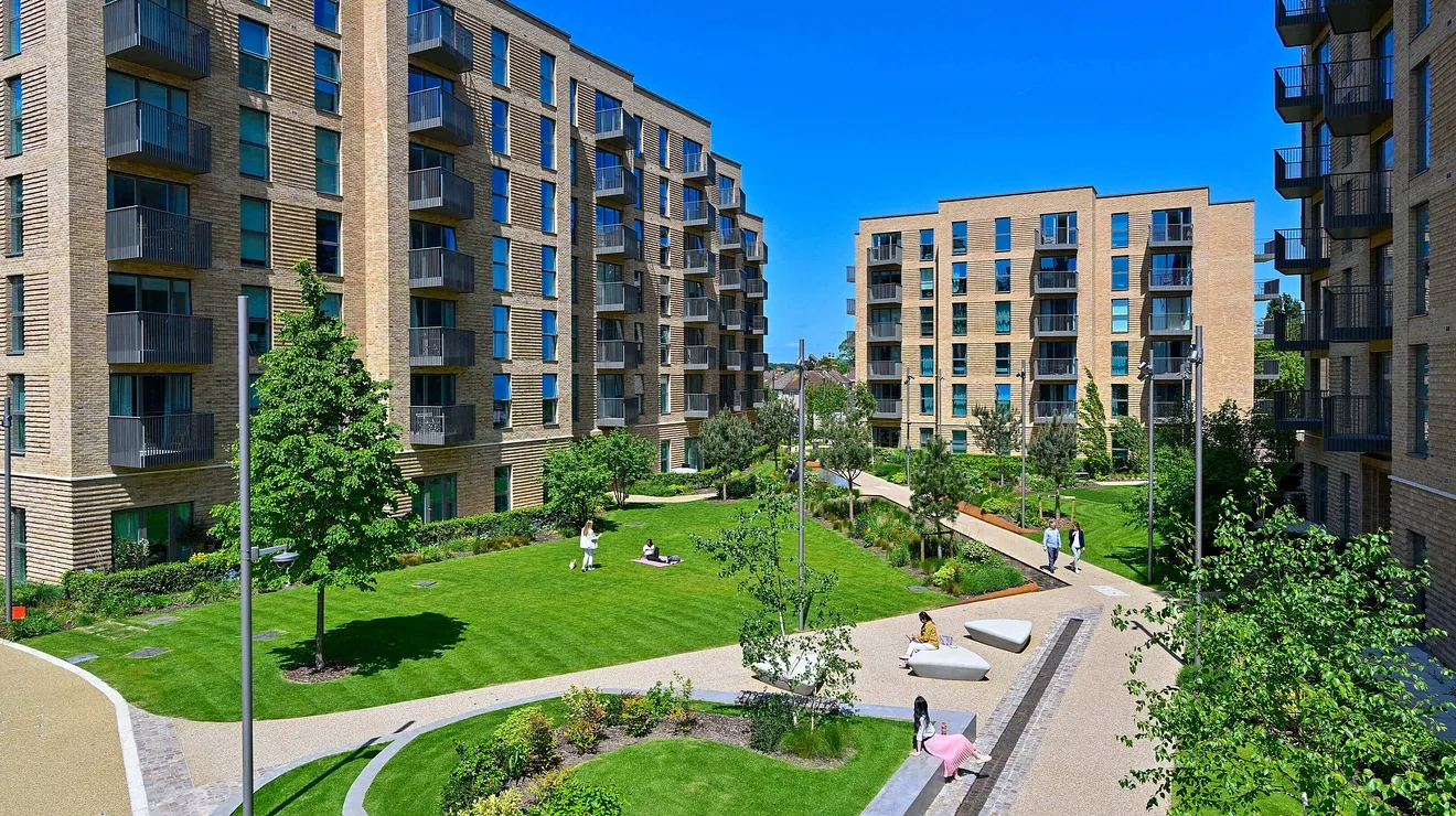 Horlicks Quarter - Rothmore Property