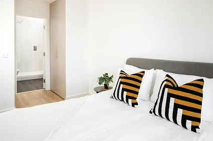 3 Bed - Rothmore Property