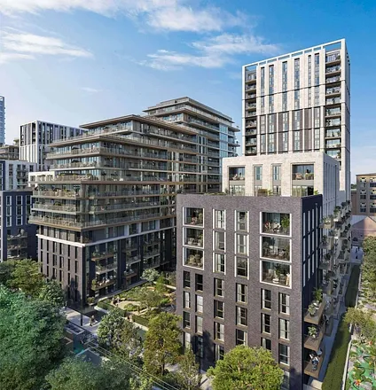 London Dock - Rothmore Property